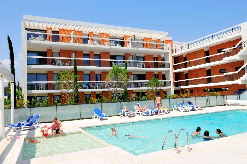 Residence Goelia Royal Cap Villeneuve-Loubet Exterior foto